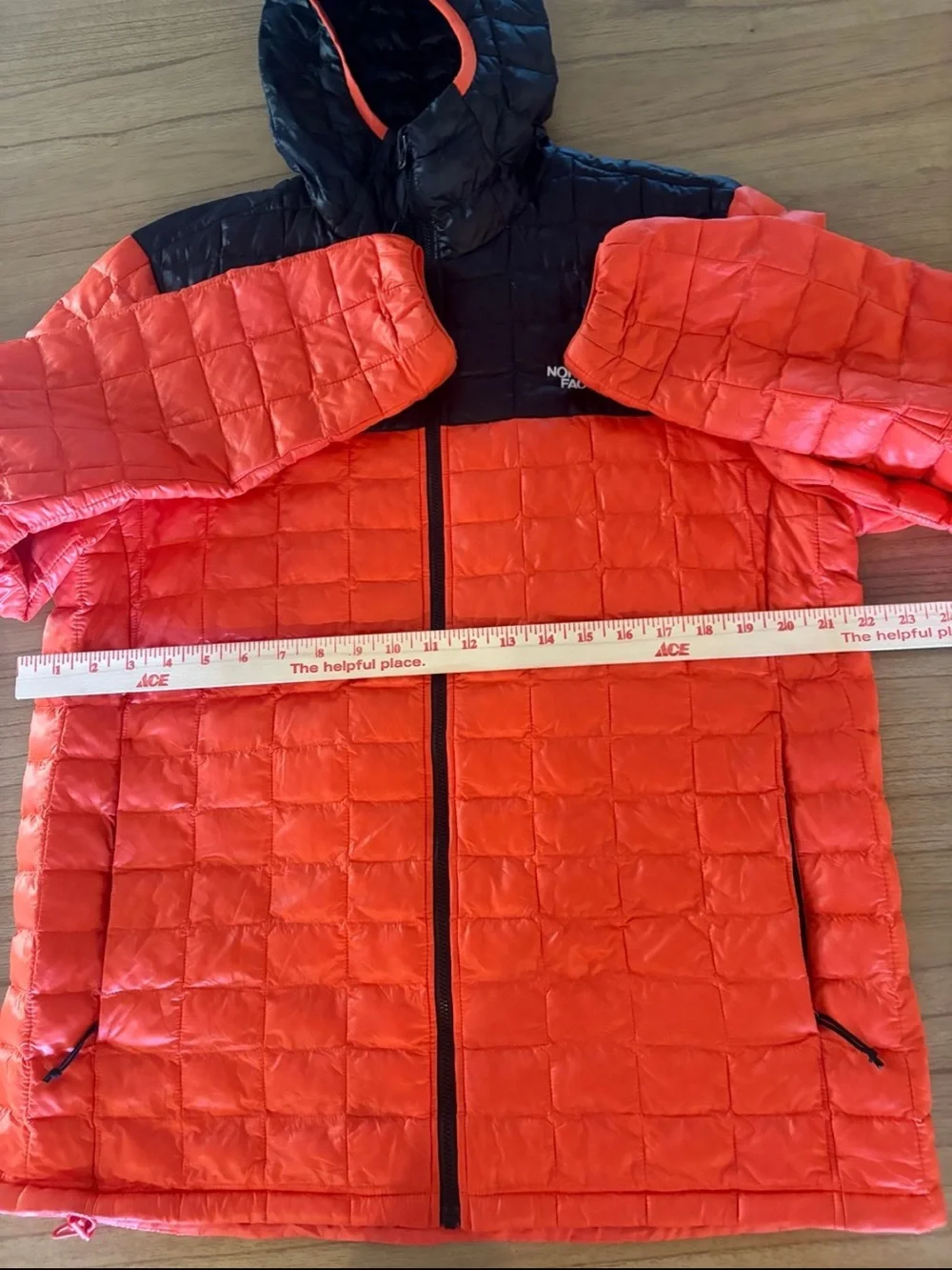 North Face Quilted Puffer Jacket Men Size Large Orange and Black Full Zip Hooded